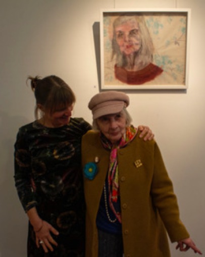 No Repro Fee: Cork County Council Host an exhibition 'Memory is Grey' in Library HQ by artist Gillian Cussen which explores memory loss. Gillian is pictured here with her mother Jan Cussen, the subject of one of her works.